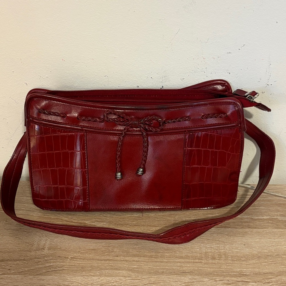 Bueno Croc Embossed Shoulder Bag Faux Leather Purse Vintage Style Y2K